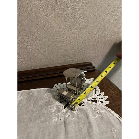 Miniature Golf Cart Novelty Clock - Picture 4 of 4